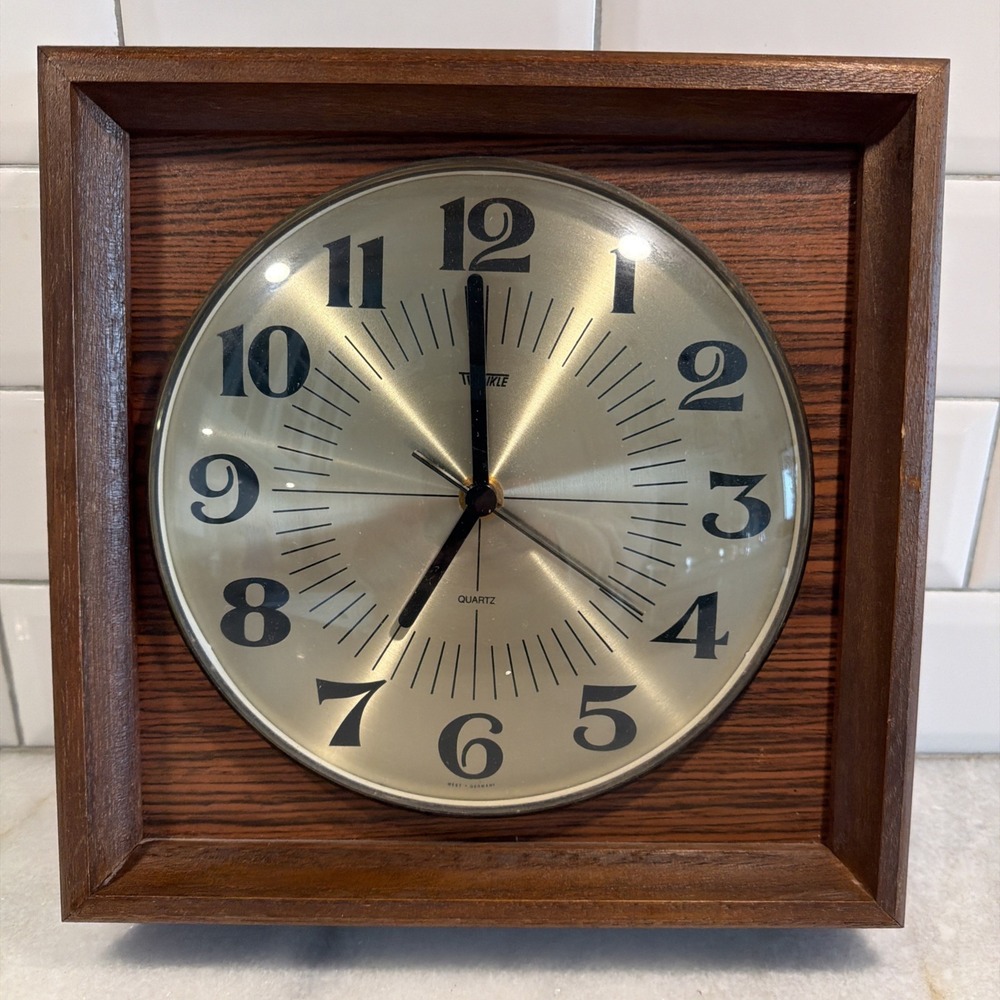 Vintage Trenkle Quartz MCM Wood/brass Wall Clock Works Great OLA005